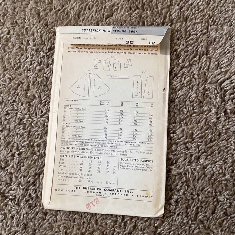 Vintage Lot of Sewing Patterns Lot #1 - Picture 7 of 11